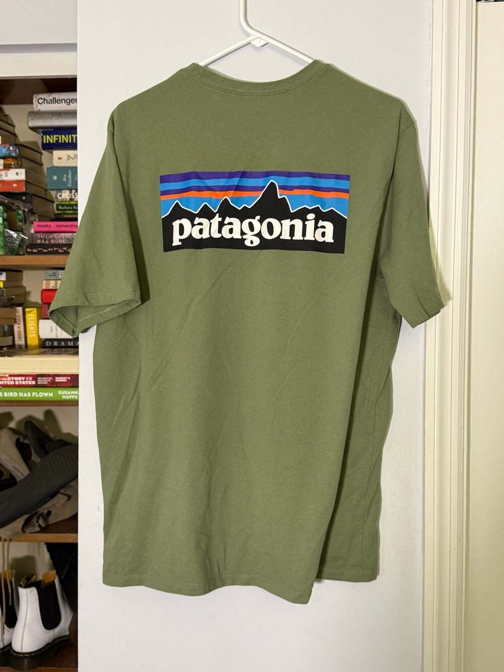 Patagonia Green M'S P-6 Logo Responsibili-Tee T-Shirt Size L